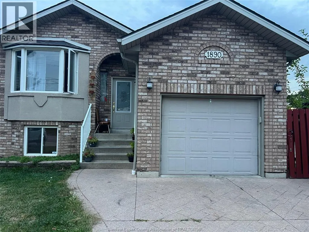 1890 SHEPHERD Street Unit LOWER, Windsor