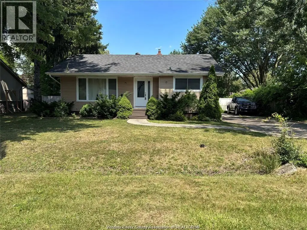 3880 WOODWARD, Windsor