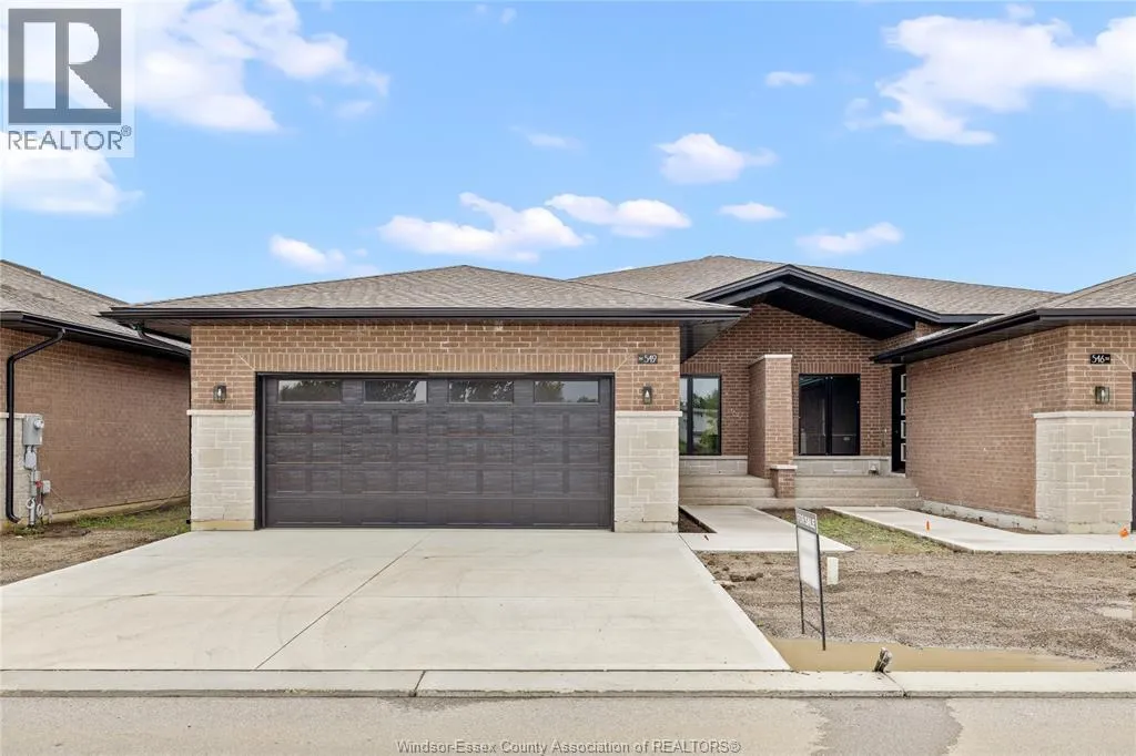 542 LILY MAC Boulevard, Windsor