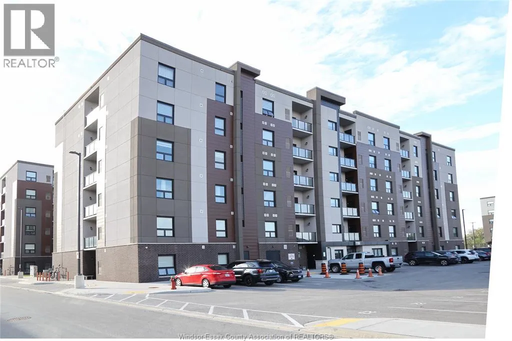 728 BROWNSTONE Drive Unit 609, Lakeshore