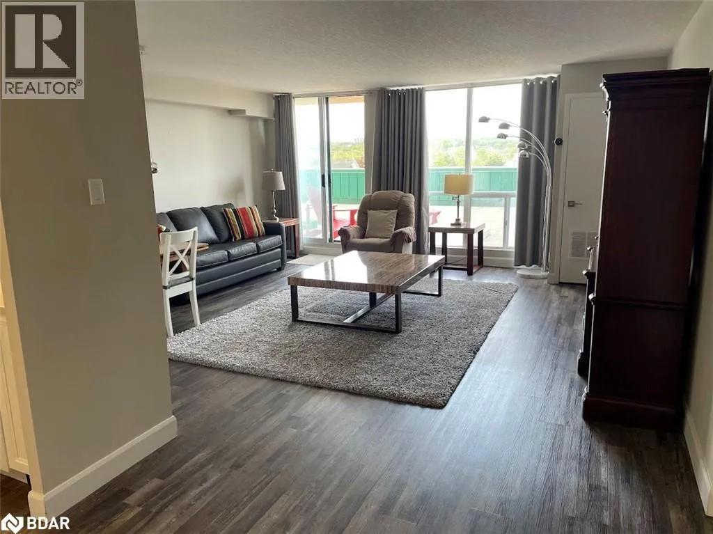 65 ELLEN Street Unit 111, Barrie