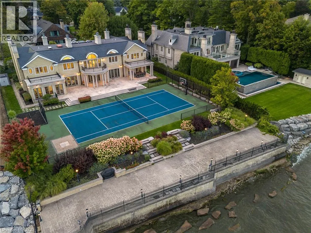 1092 ARGYLE Drive, Oakville