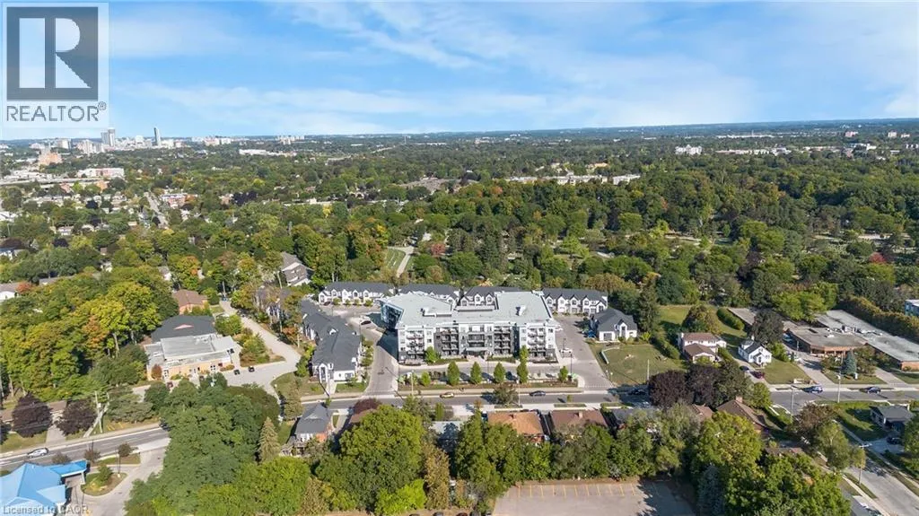 110 FERGUS Avenue Unit 211, Kitchener