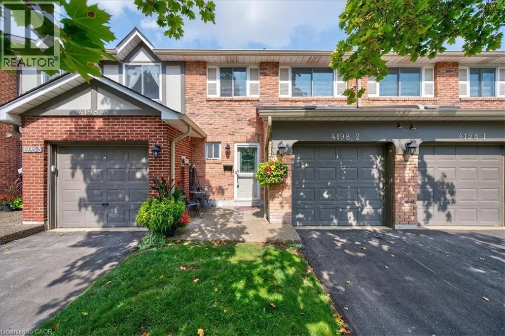 4198 LONGMOOR Drive Unit 2, Burlington