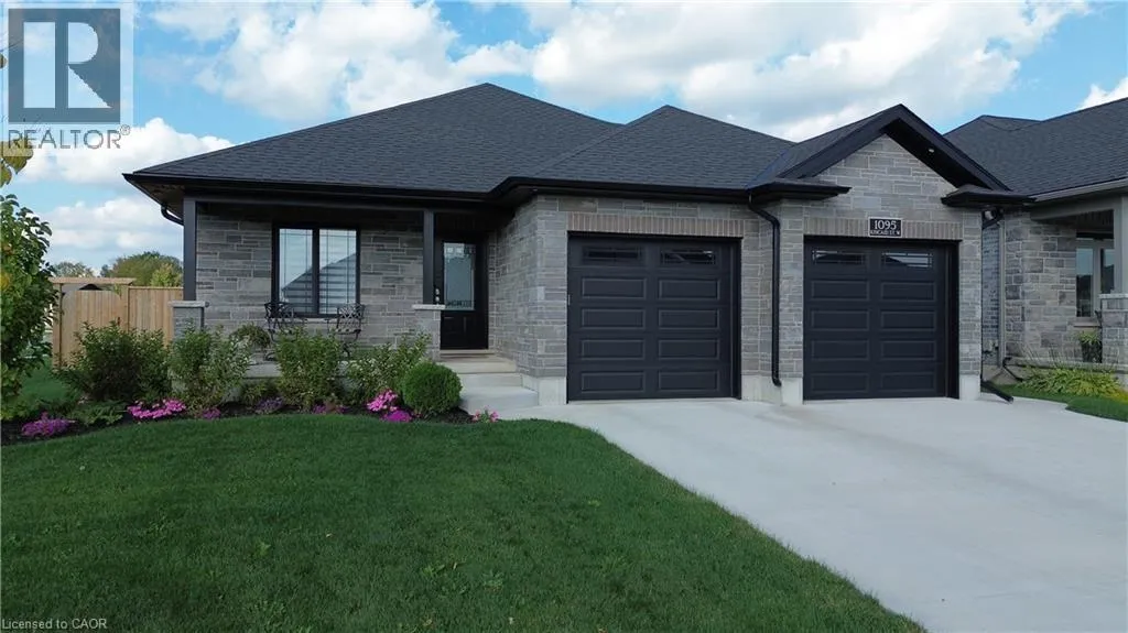 1095 KINCAID Street, Listowel