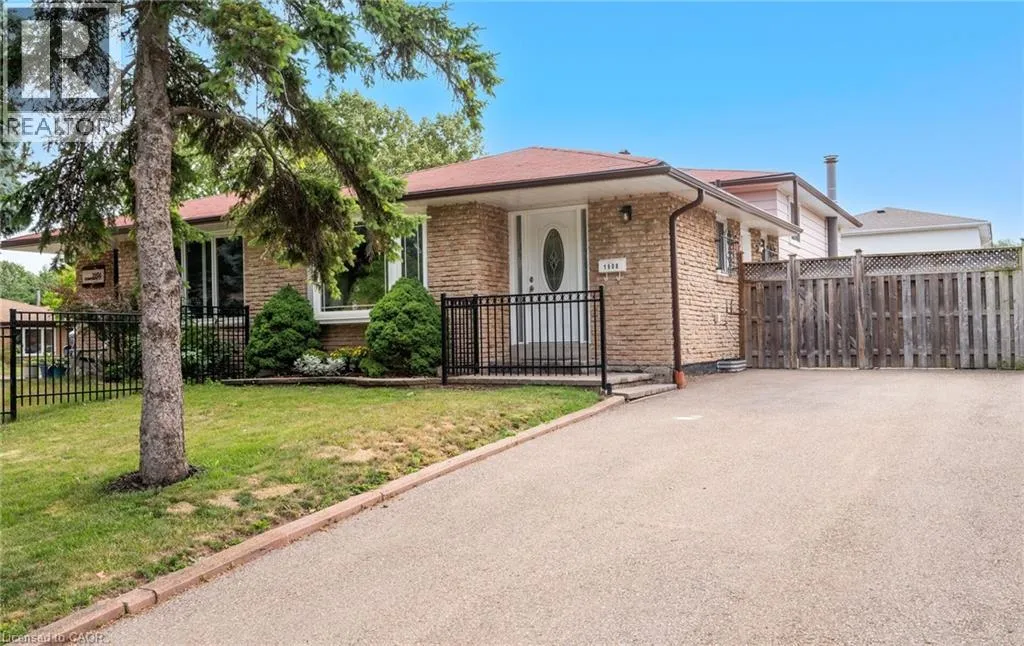 1908 BONNYMEDE Drive, Mississauga