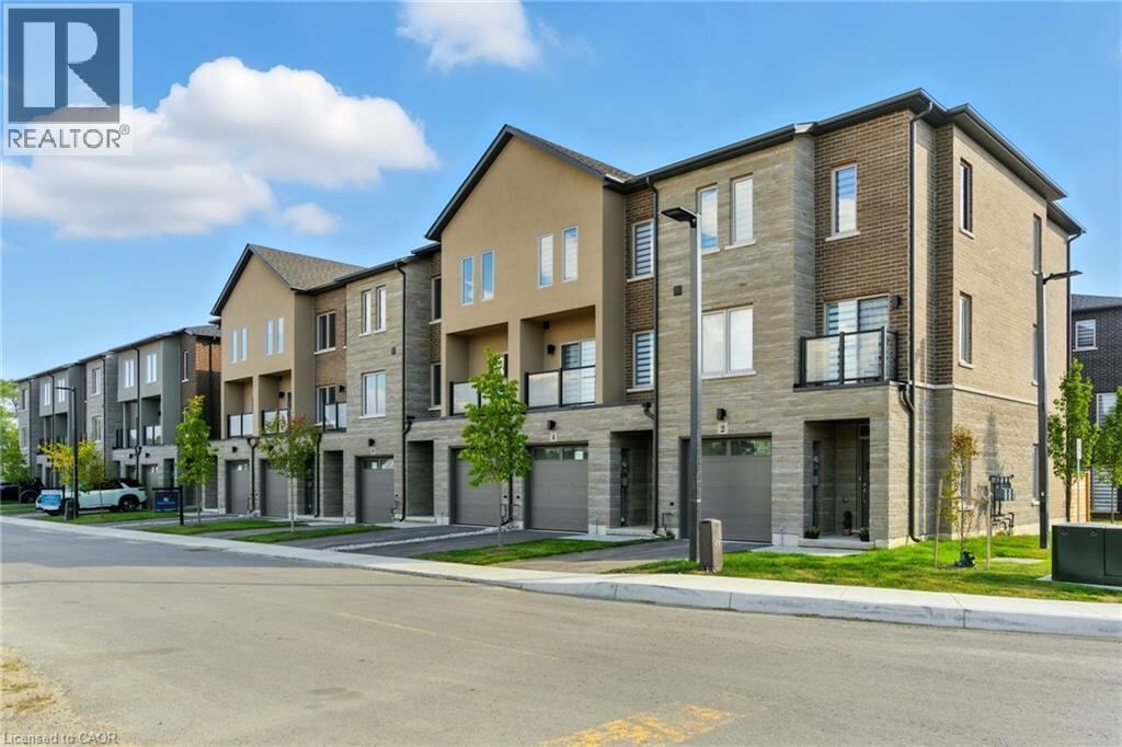 4 CLEAR VALLEY Lane, Mount Hope