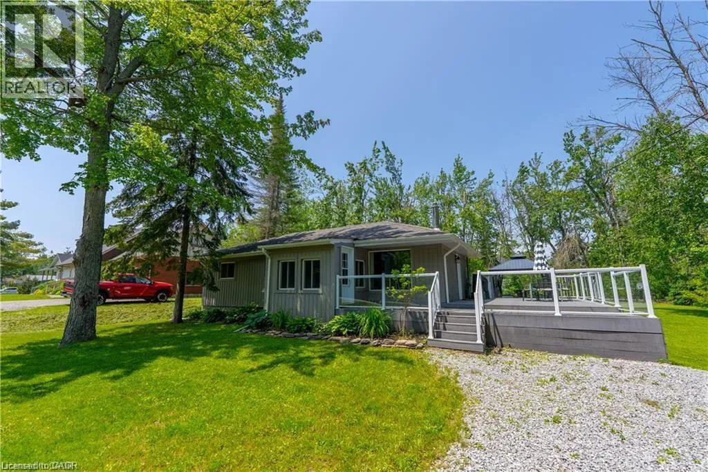 25 BAYVIEW ESTATE Road, Fenelon Falls