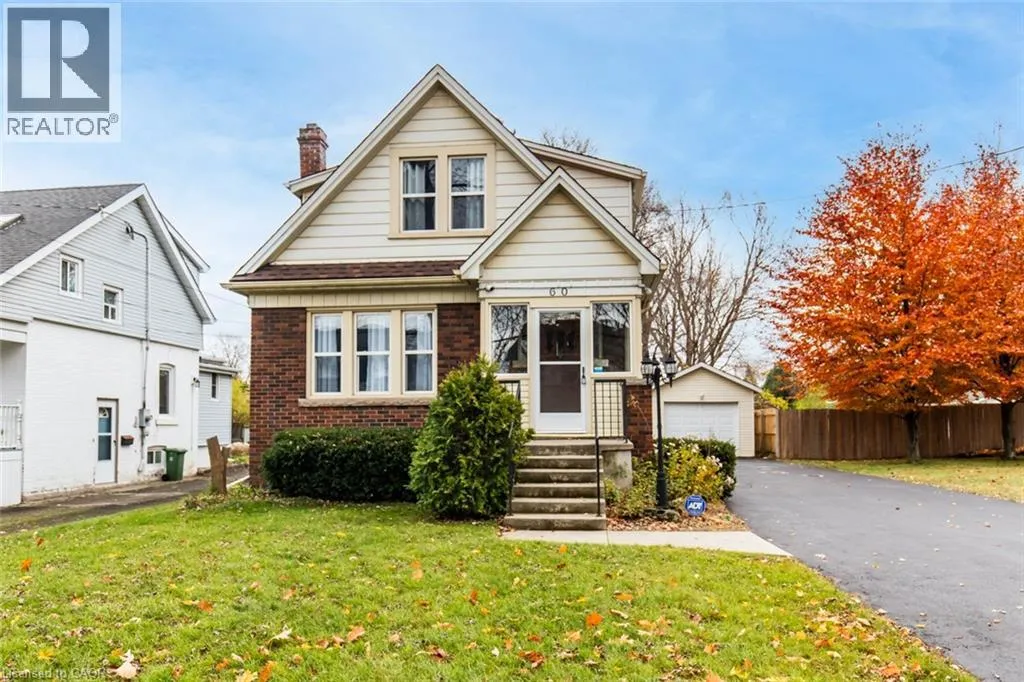 60 LAKE AVENUE Drive, Stoney Creek