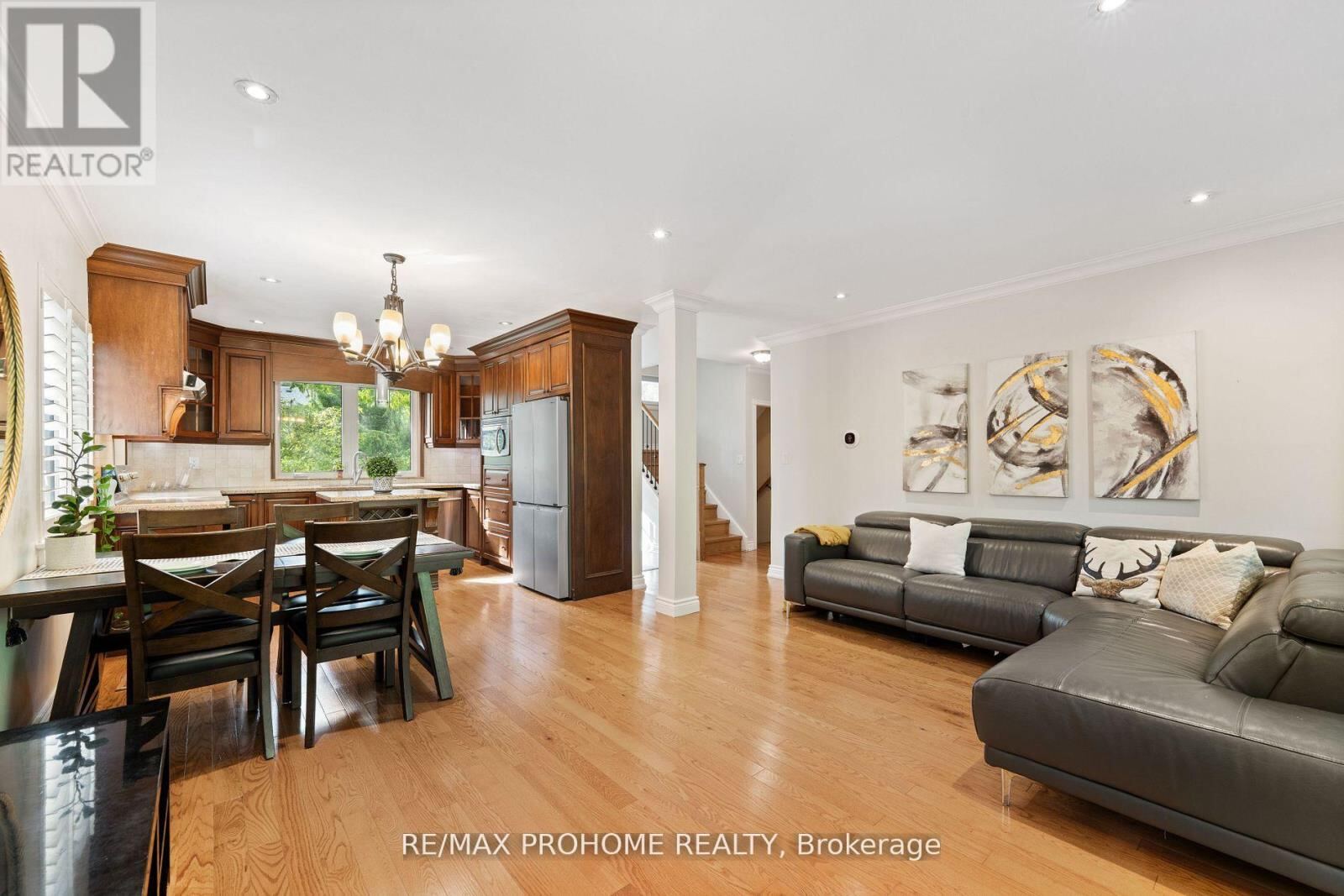 39 Addison Crescent, Toronto (Banbury-Don Mills)