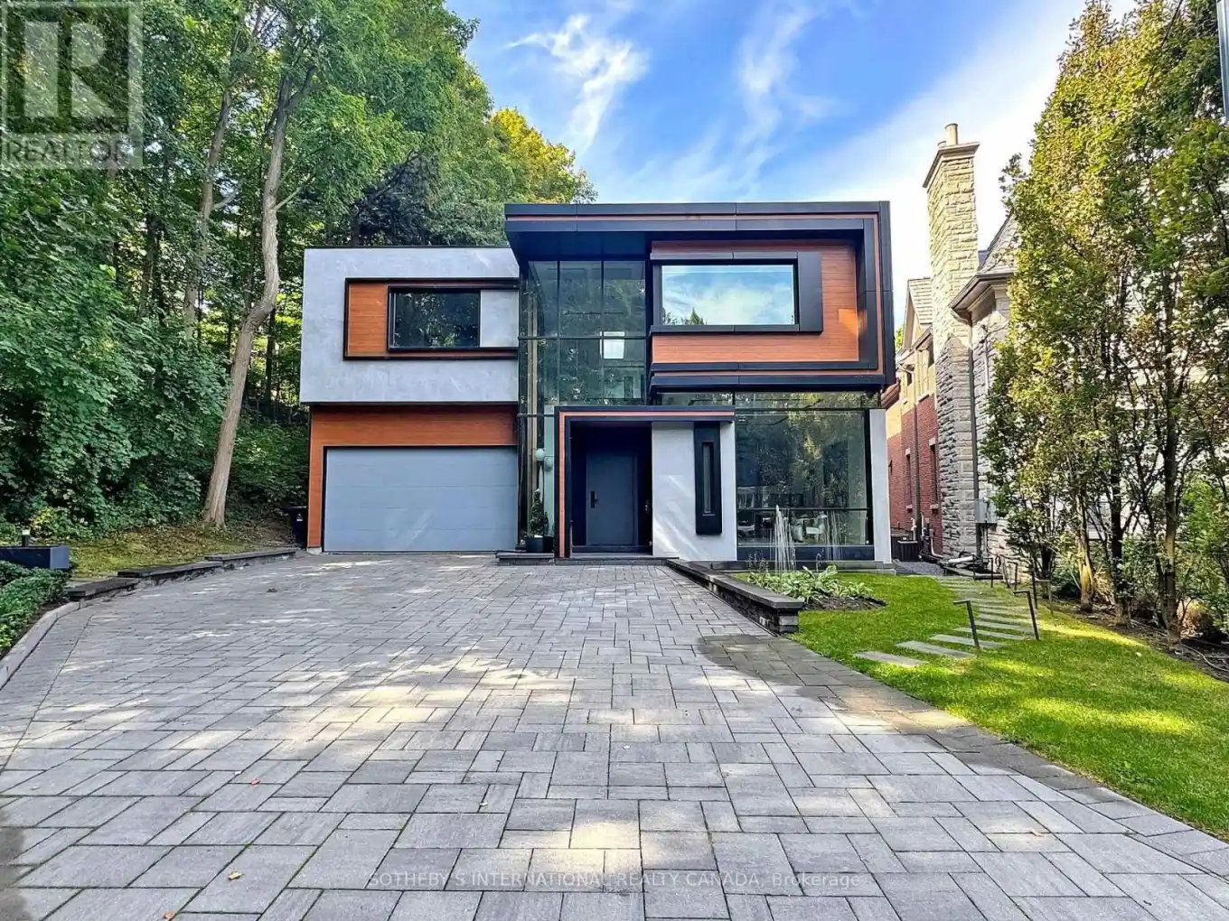 12 Winton Road, Toronto (Bridle Path-Sunnybrook-York Mills)