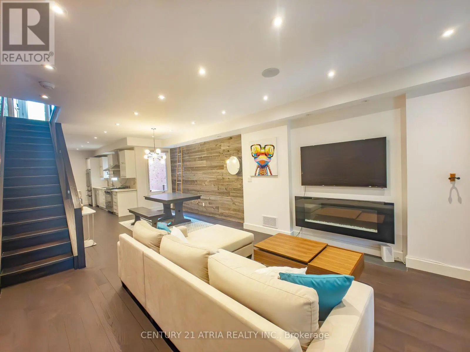 329A Clinton Street, Toronto (Palmerston-Little Italy)