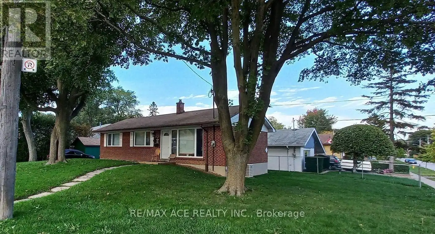 2 Botany Hill Road Unit Bsmt, Toronto (Morningside)