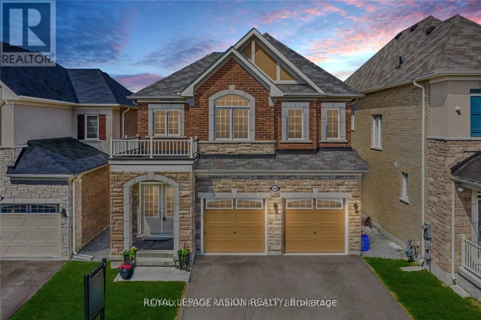 2404 Moonlight Crescent, Pickering