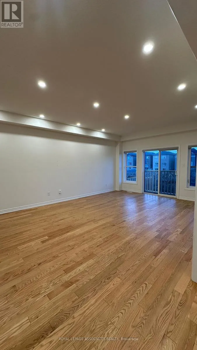 1108 Skyridge Boulevard, Pickering