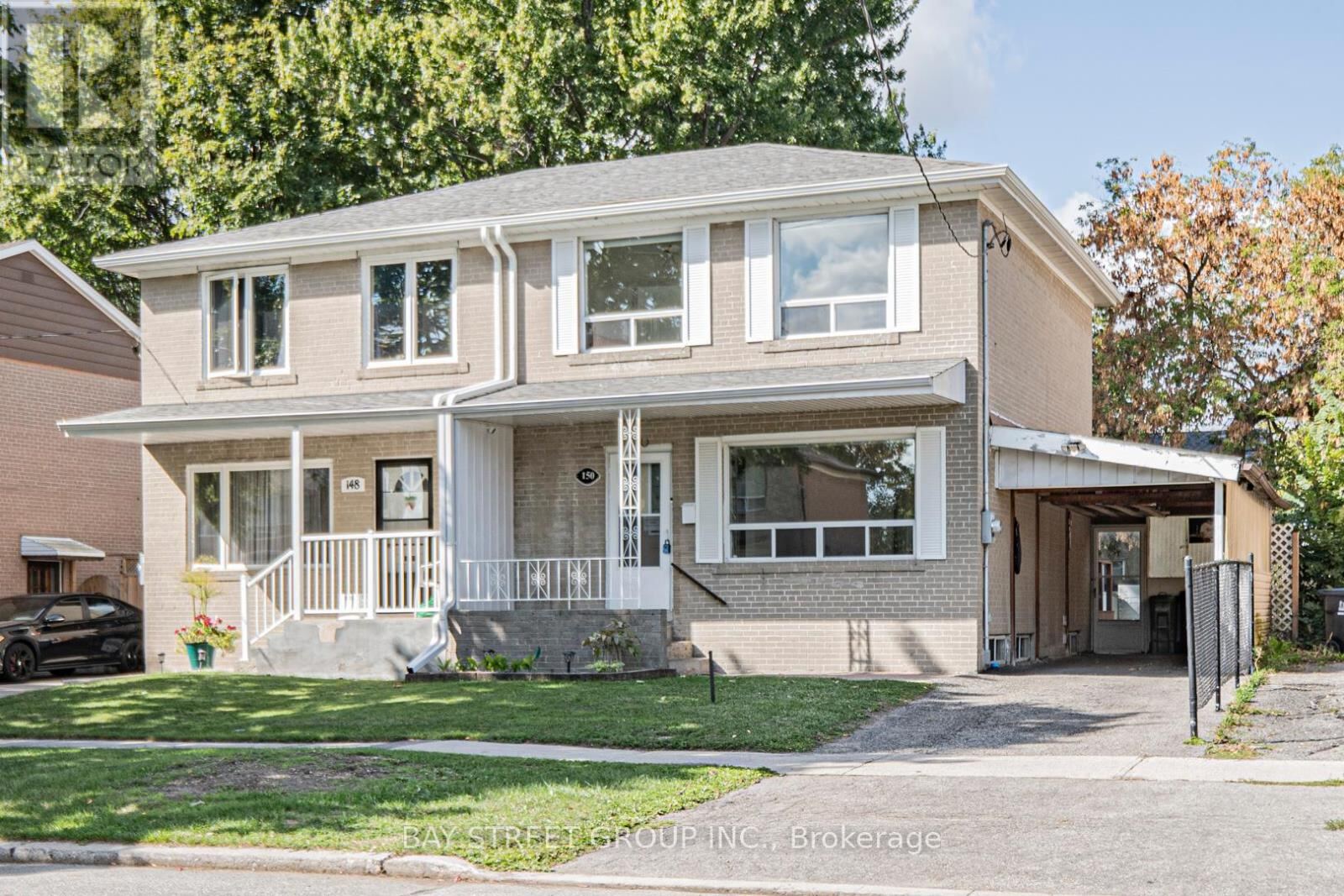 150 Vauxhall Drive, Toronto (Dorset Park)