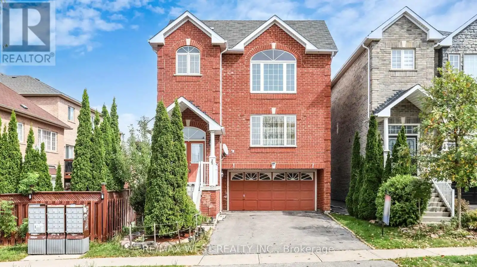 247 Knapton Drive, Newmarket (Woodland Hill)