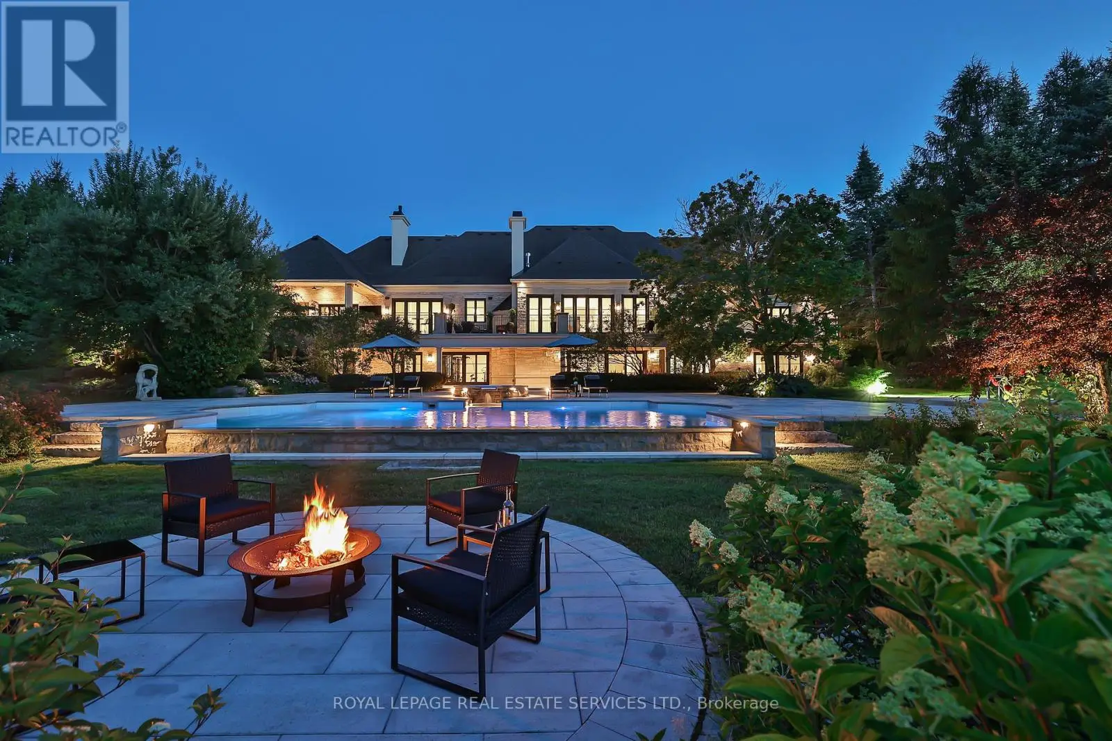 16 Eversley Hall, King