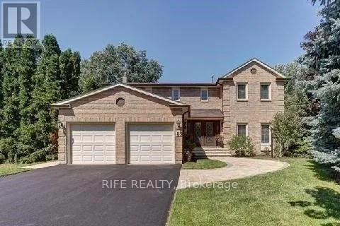 88 Windermere Crescent, Richmond Hill (South Richvale)