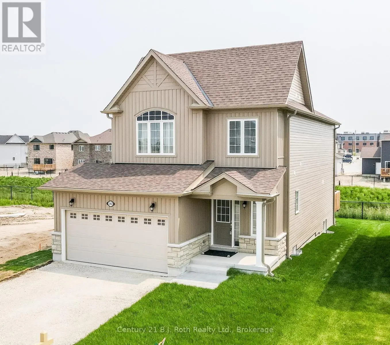 243 McKenzie Drive, Clearview (Stayner)