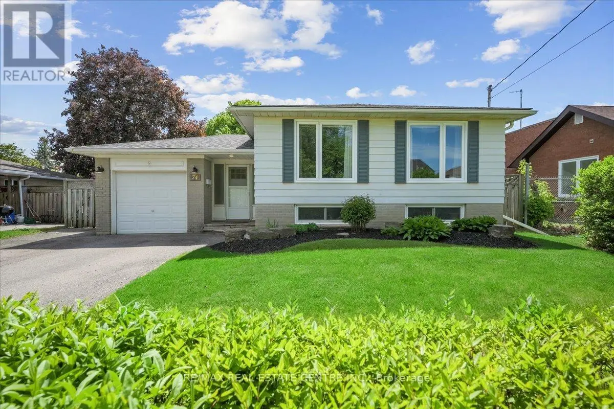 74 Mountainview Road South, Halton Hills (Georgetown)