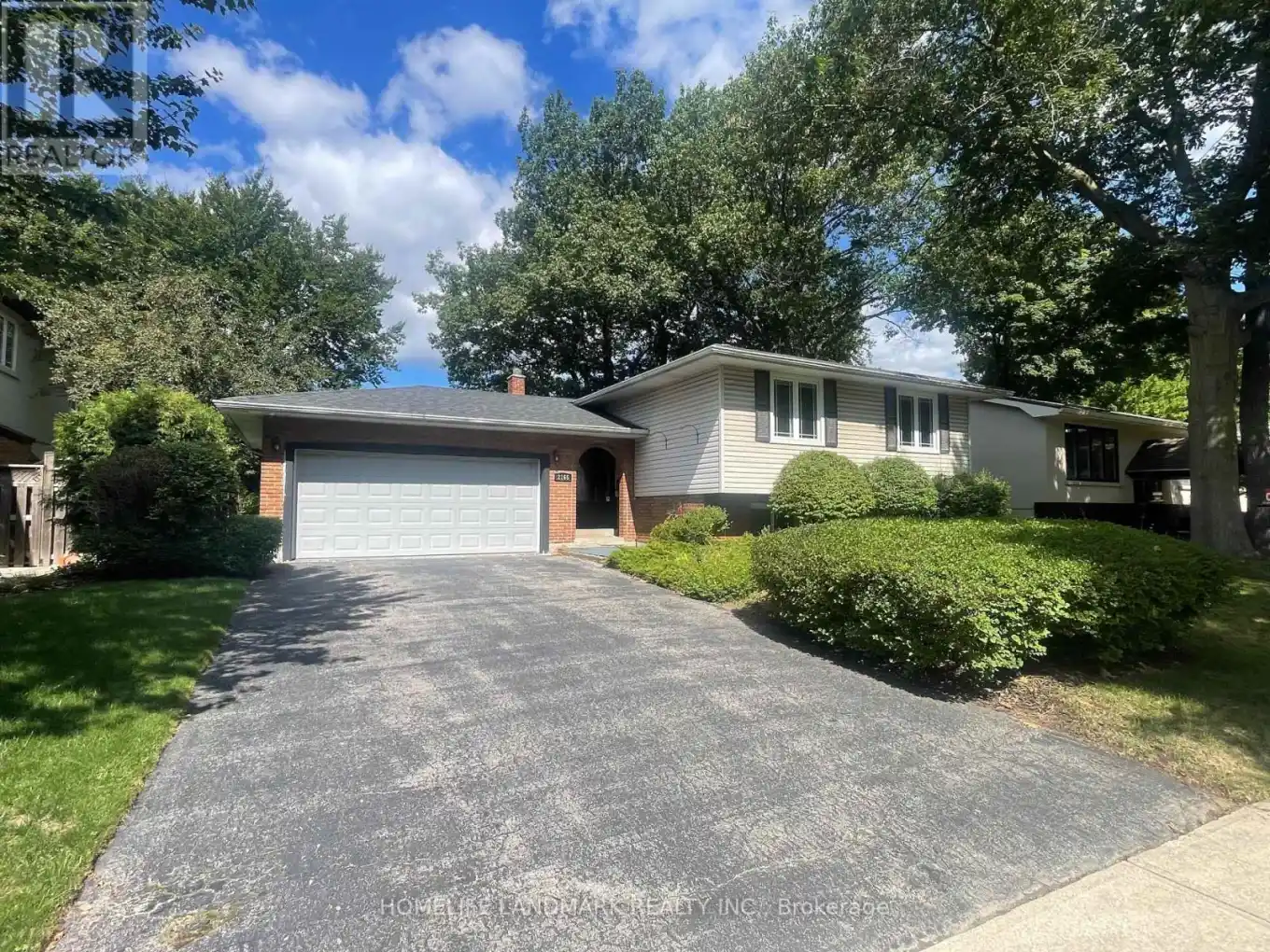 2165 Dunedin Road, Oakville (FD Ford)