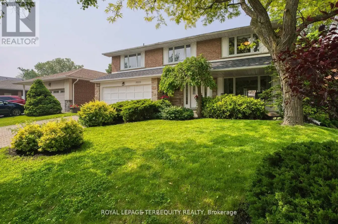 3521 Pinesmoke Crescent, Mississauga (Applewood)