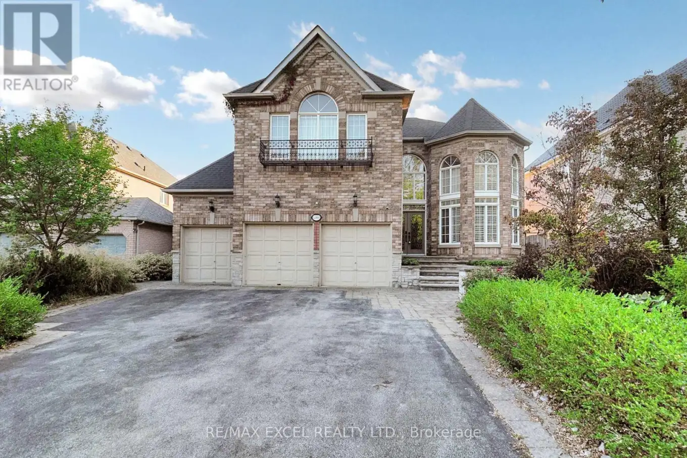 5368 Vail Court, Mississauga (Central Erin Mills)