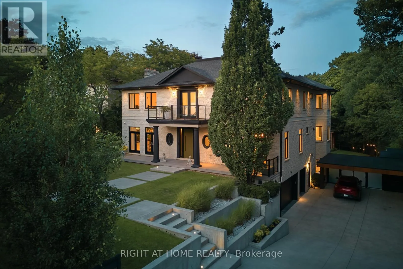 1305 Royal York Road, Toronto (Edenbridge-Humber Valley)