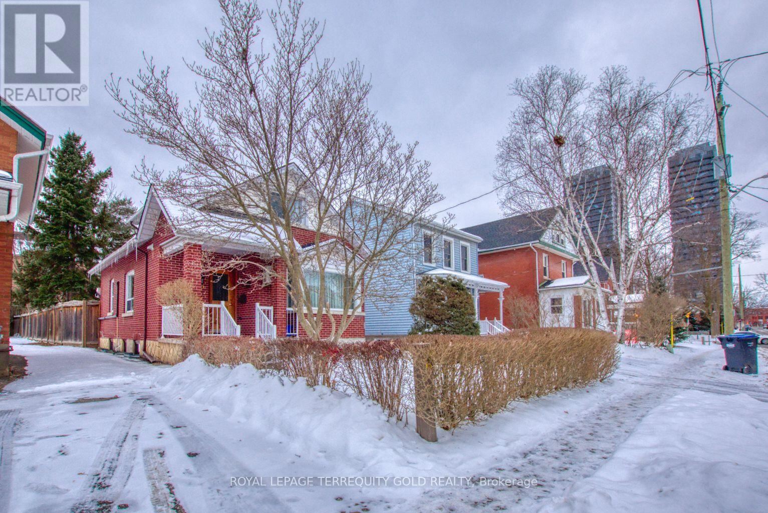 23 Mill Street, Brampton (Downtown Brampton)