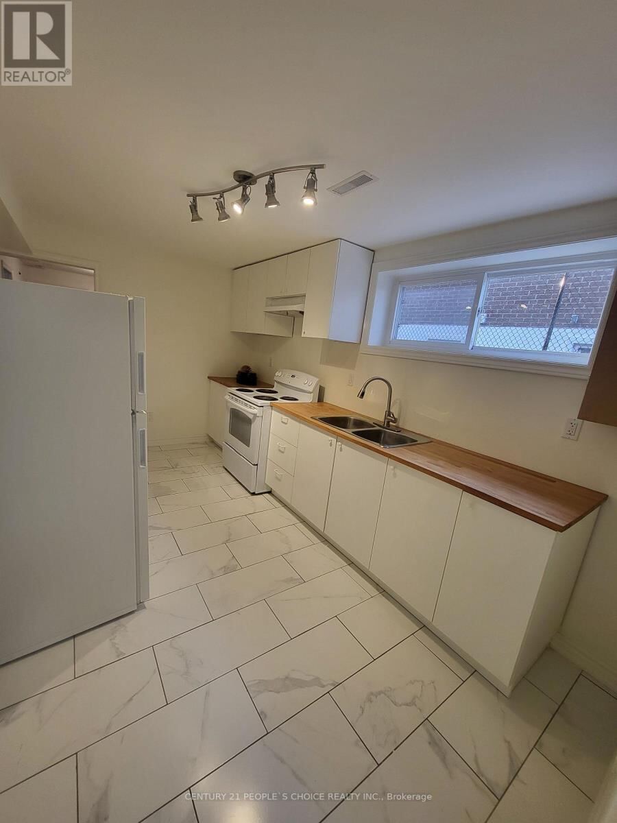 146 Duncanwoods Drive Unit BSMT, Toronto (Humber Summit)