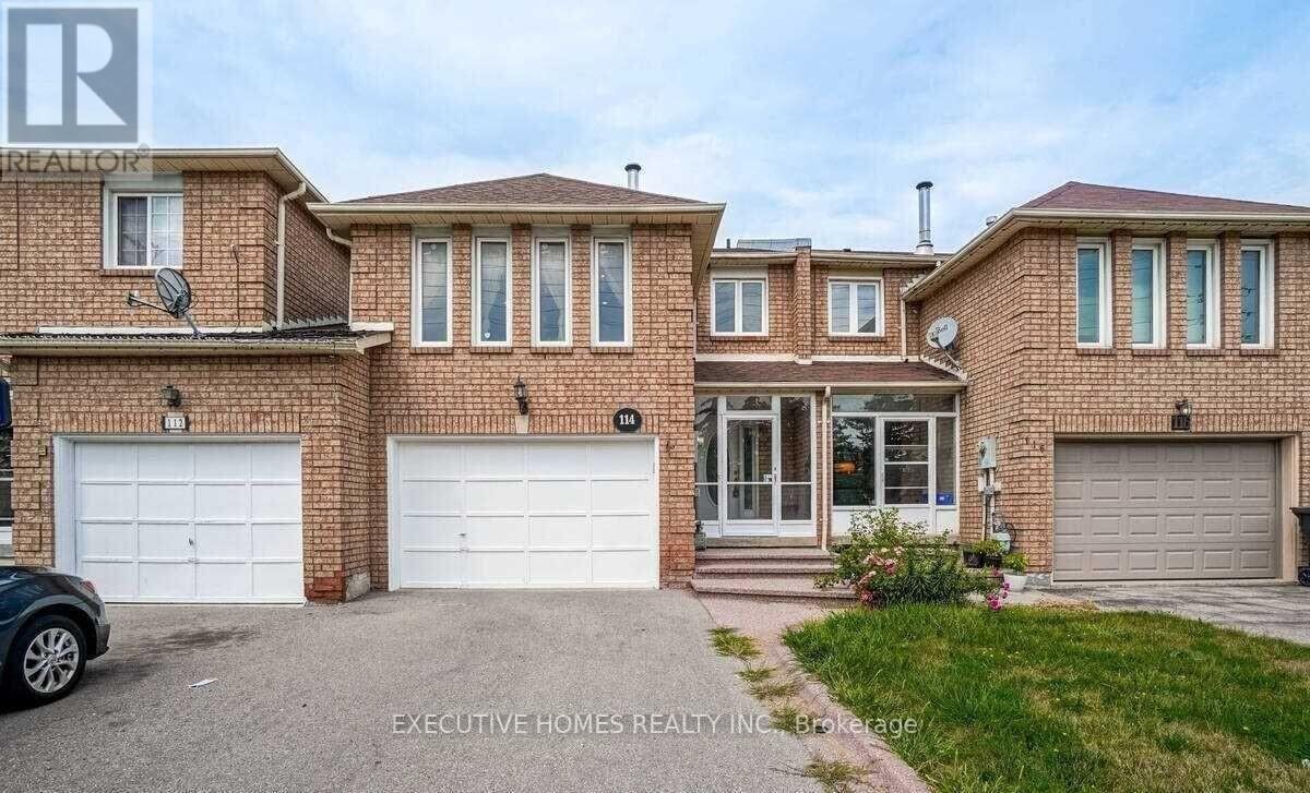 114 Toba Crescent, Brampton (Heart Lake)