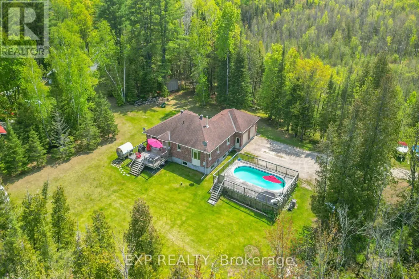 2186 Clyde Lake Road, Lanark Highlands