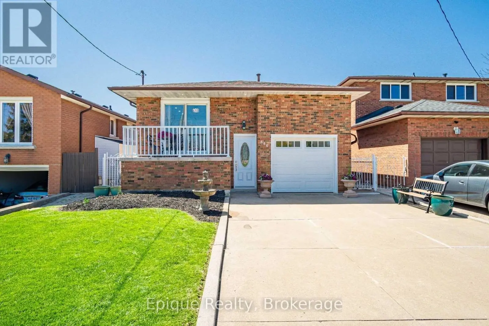 686 Limeridge Road East, Hamilton (Lawfield)