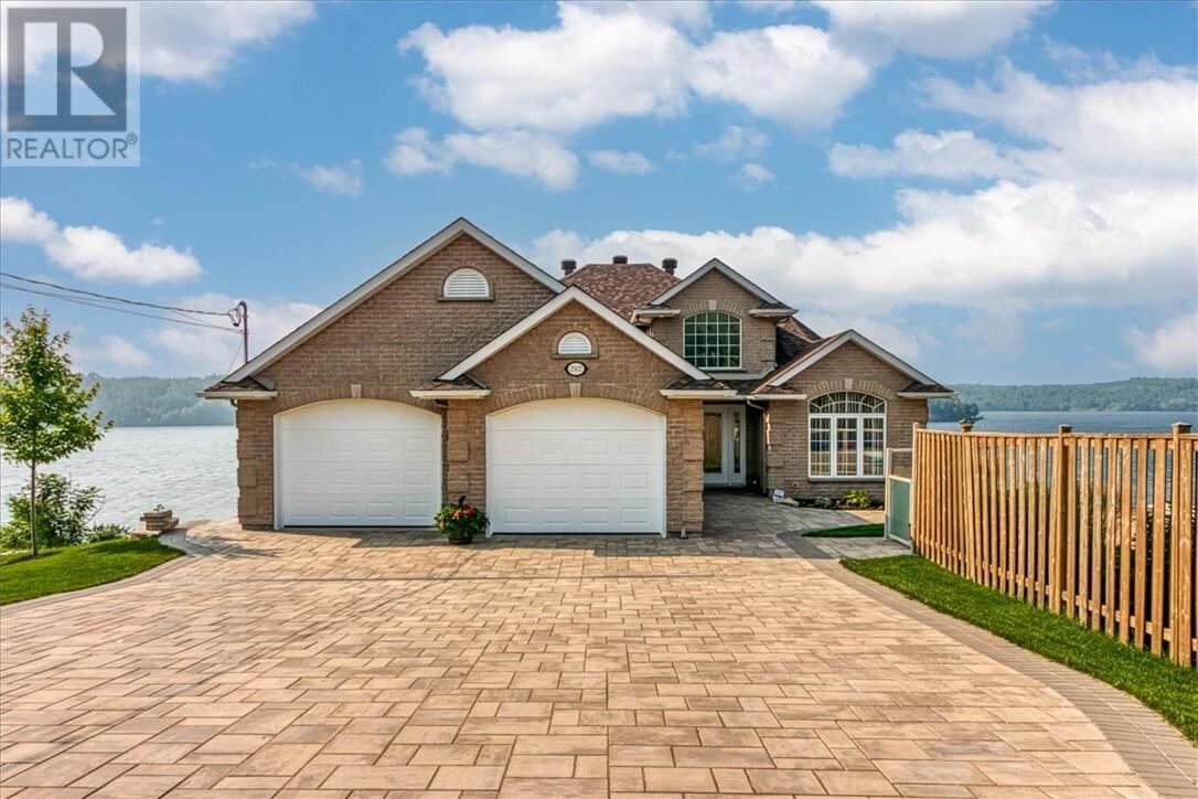5 Bedroom House in Sudbury