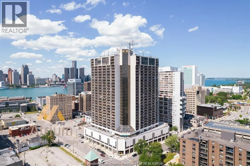 150 PARK Unit 1807, Windsor