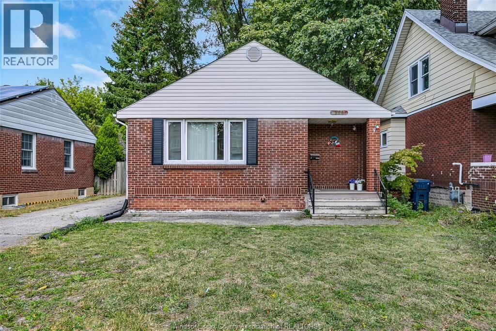 390 PARTINGTON, Windsor