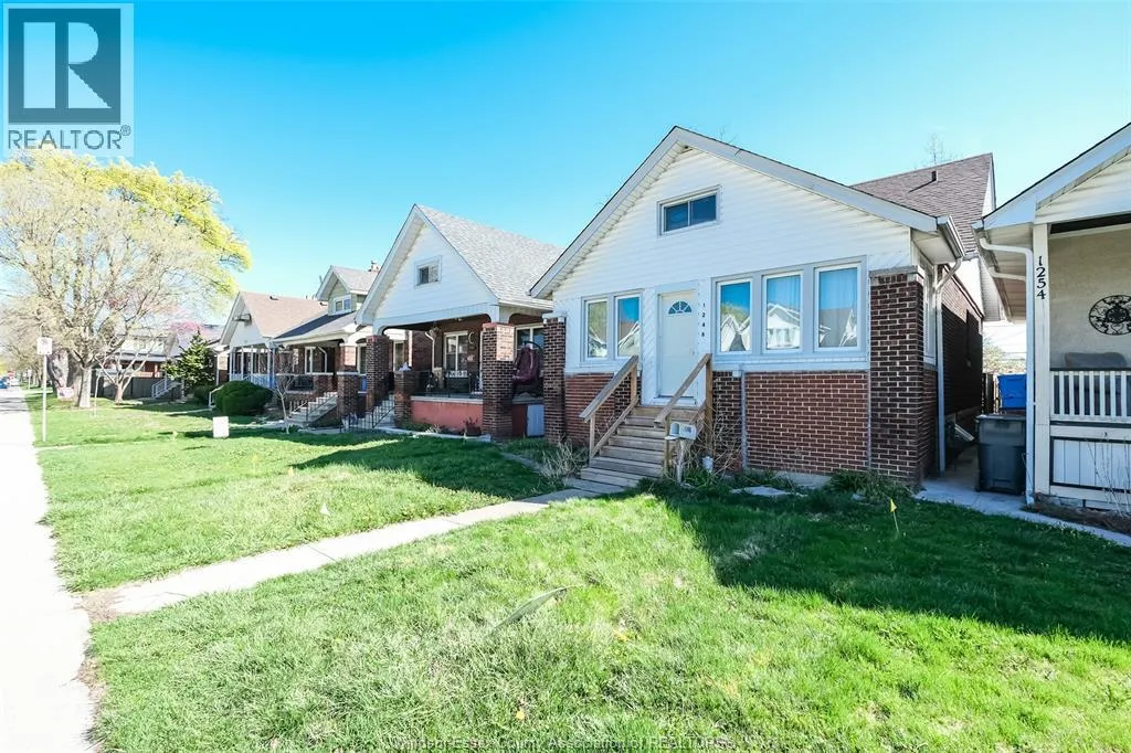 1248 BRUCE Avenue, Windsor