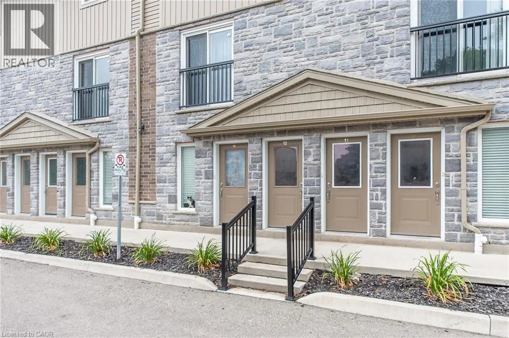 122 COURTLAND Avenue East Unit 4, Kitchener