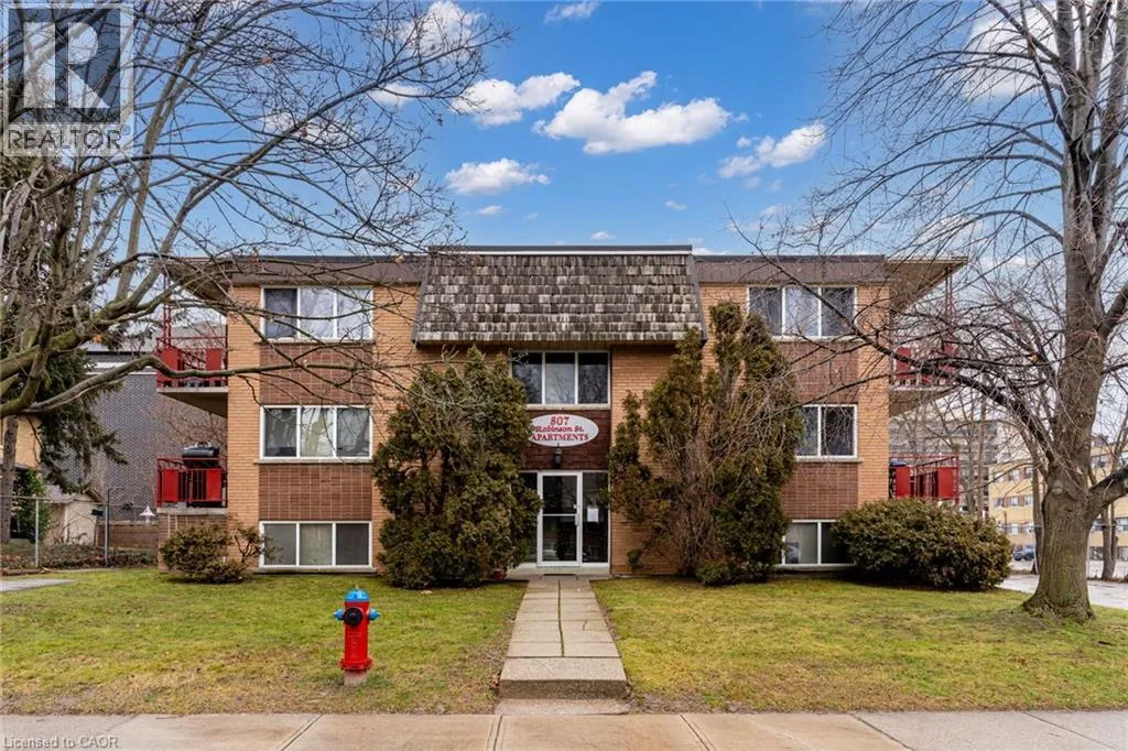 807 ROBINSON Street Unit B, Burlington