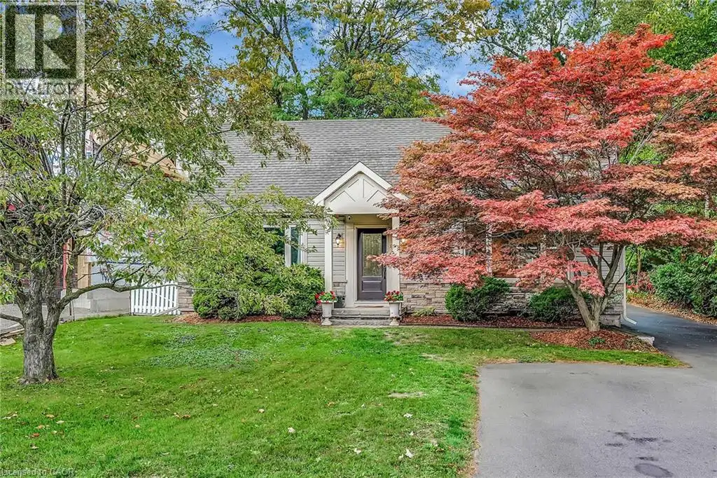233 TOWNSEND Avenue, Burlington