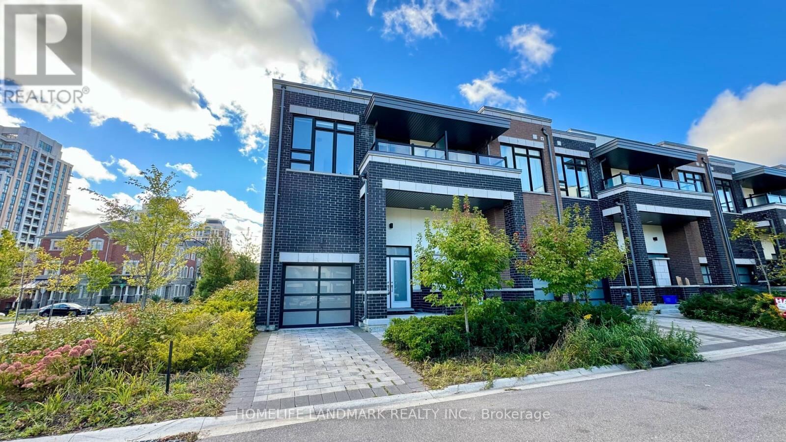 1 Beer Lane, Markham (Wismer)
