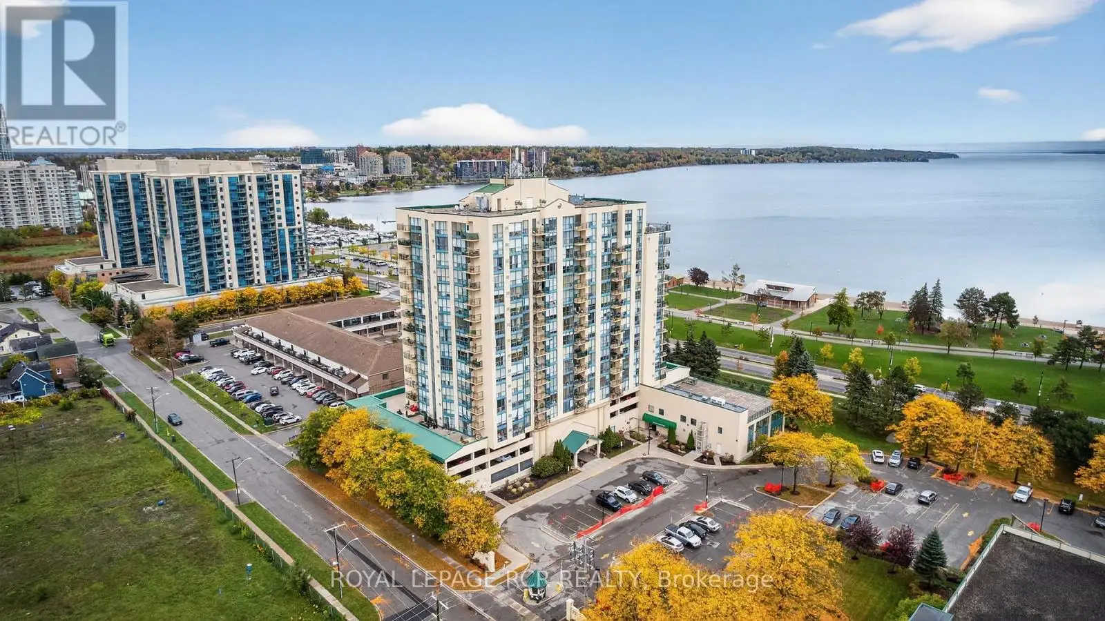 65 Ellen Street Unit 905, Barrie (City Centre)