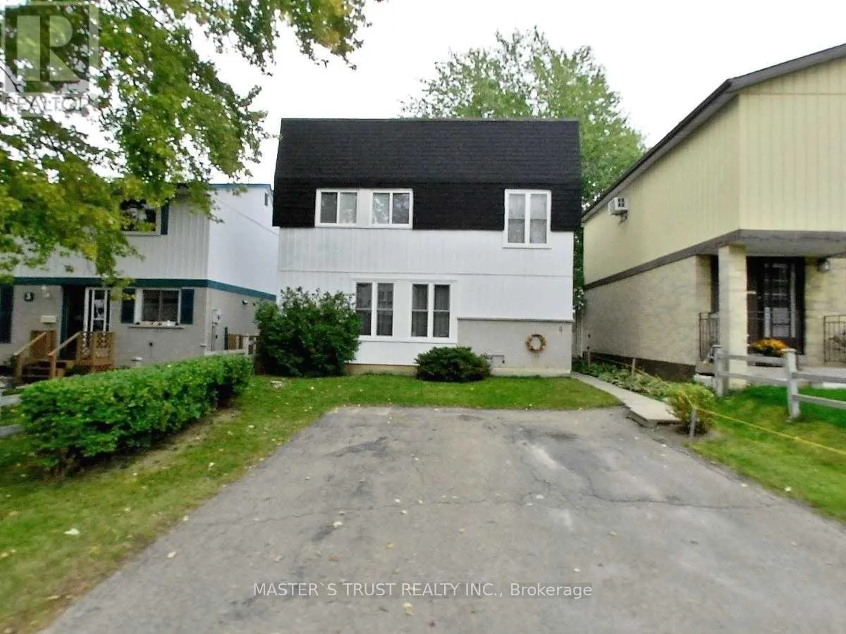 4 Gatsby Square, Brampton (Northgate)