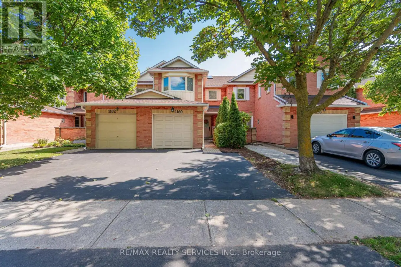 1160 Mccraney Street East, Oakville (CP College Park)