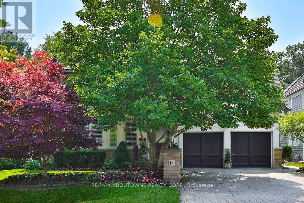 14 Holyrood Avenue, Oakville (SW Southwest)