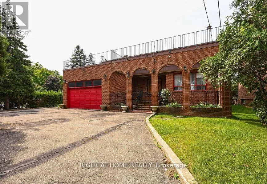 6800 Second Line West, Mississauga (Meadowvale Village)