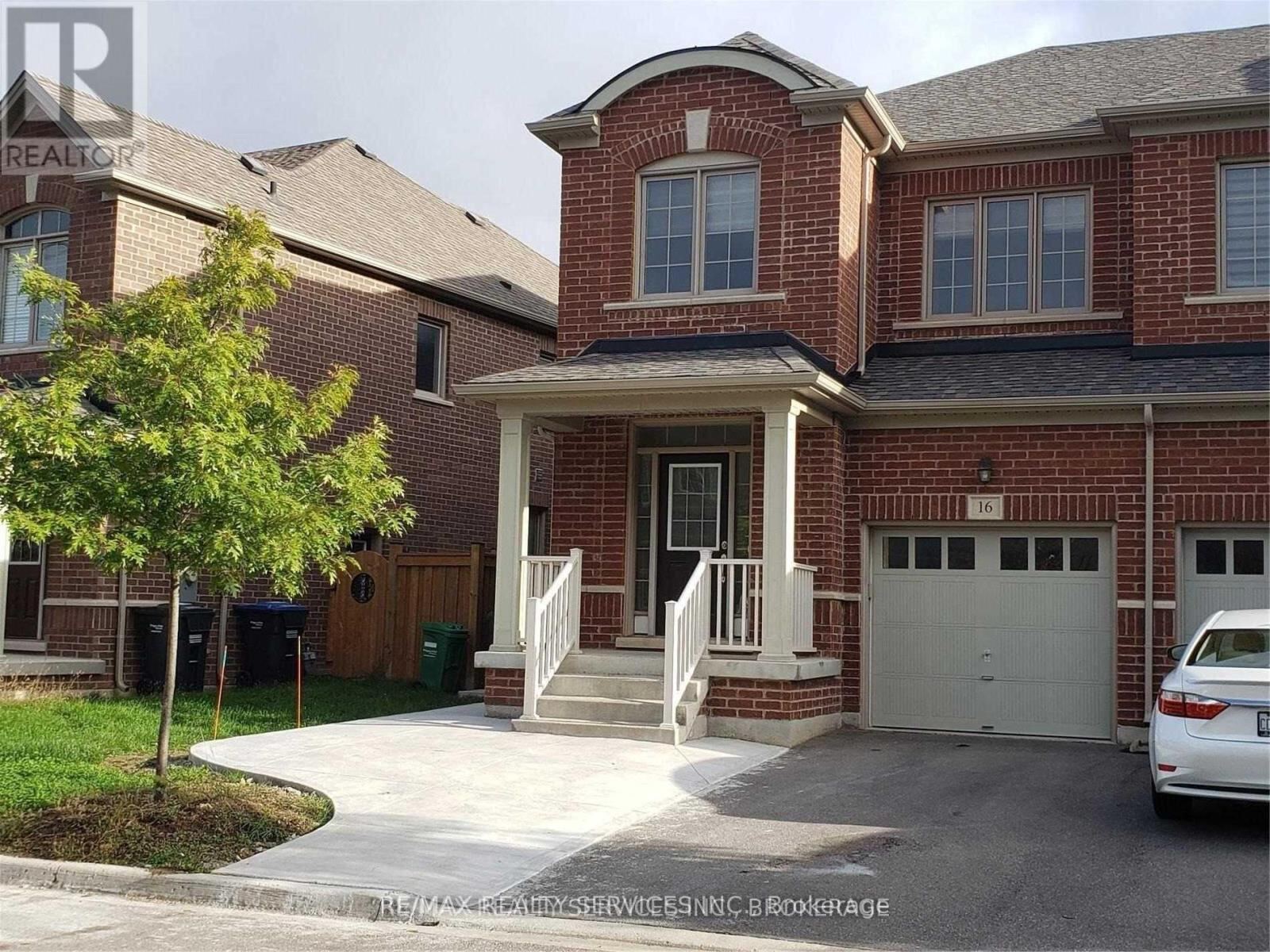 16 Lady Evelyn Crescent Unit Lower, Brampton (Bram West)