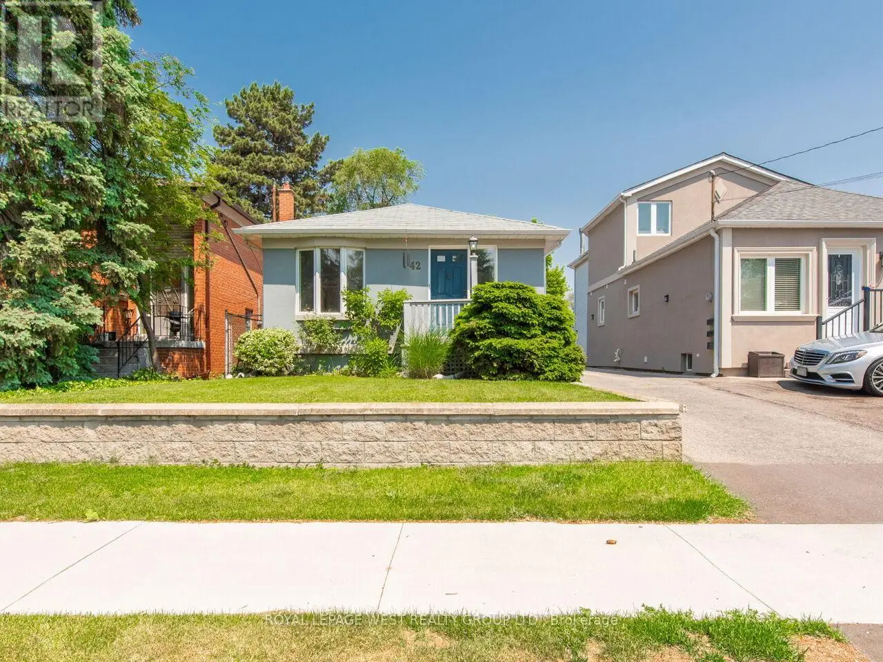 42 Tilden Crescent North, Toronto (Humber Heights)