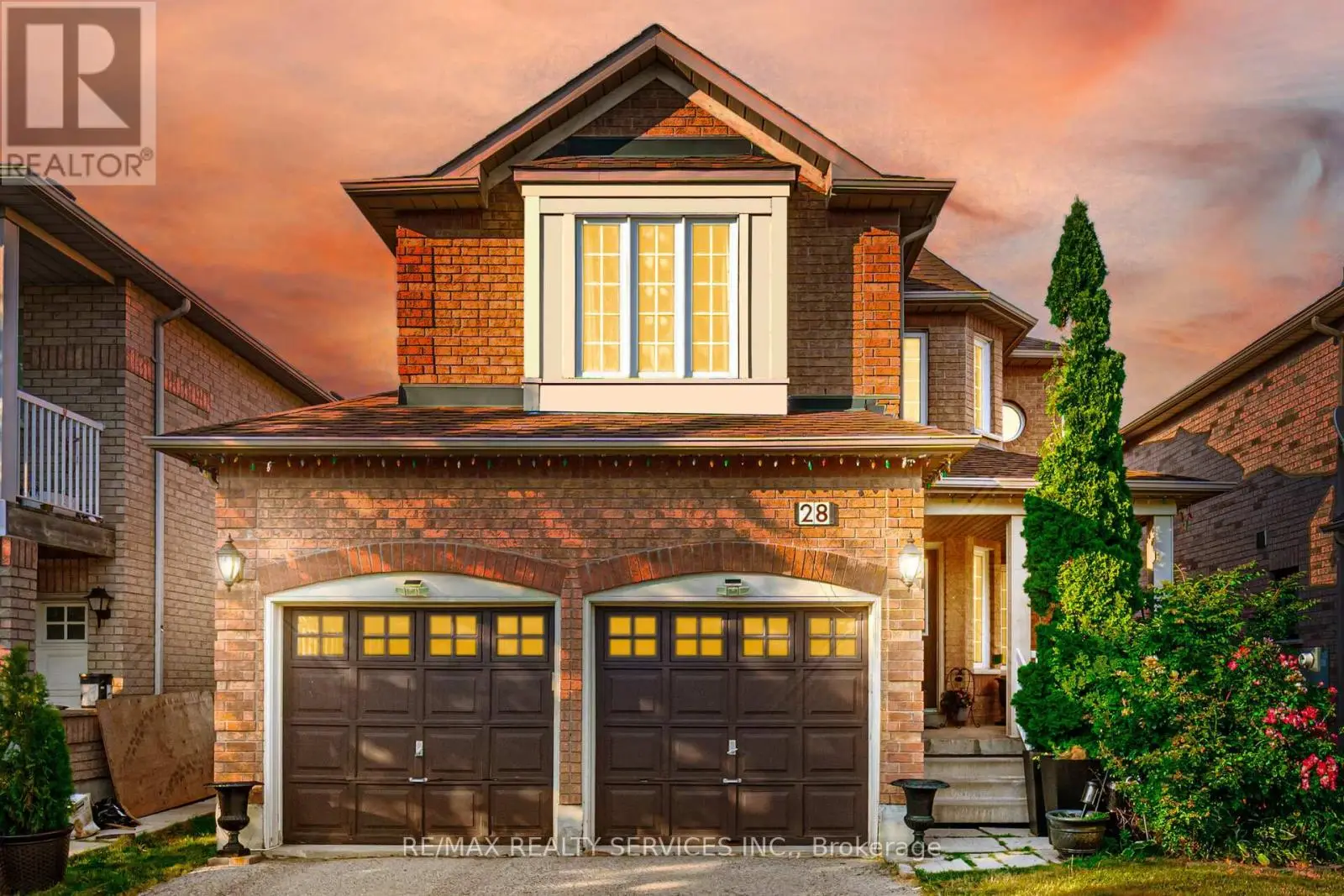 28 Fallstar Crescent, Brampton (Fletcher’s Meadow)